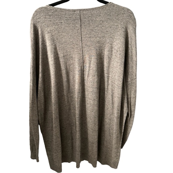 CAbi women’s Mushroom Gray Long Sleeved Lightweight Sweater Top 3305 Size medium - Picture 2 of 5